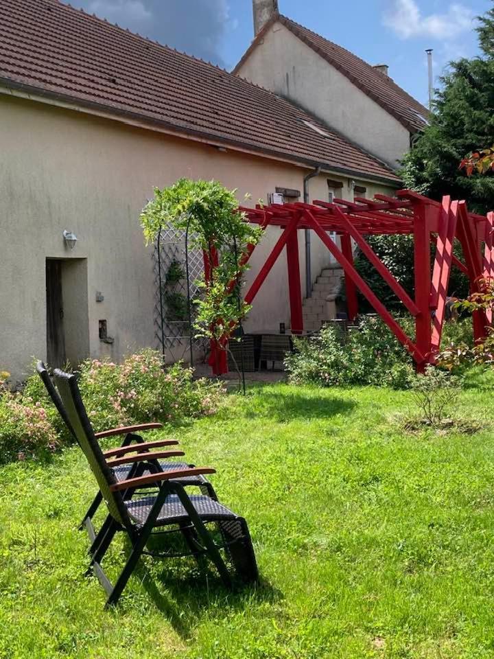 Morvan Sejours Antully Luaran gambar