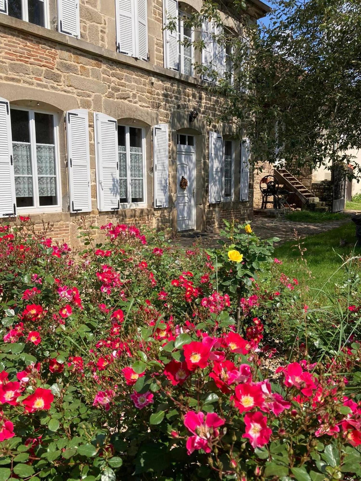 Morvan Sejours Antully Luaran gambar